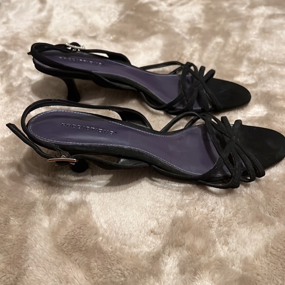 Black Predictions Strappy Suede like Heels size 7.5 wide - Picture 2 of 4